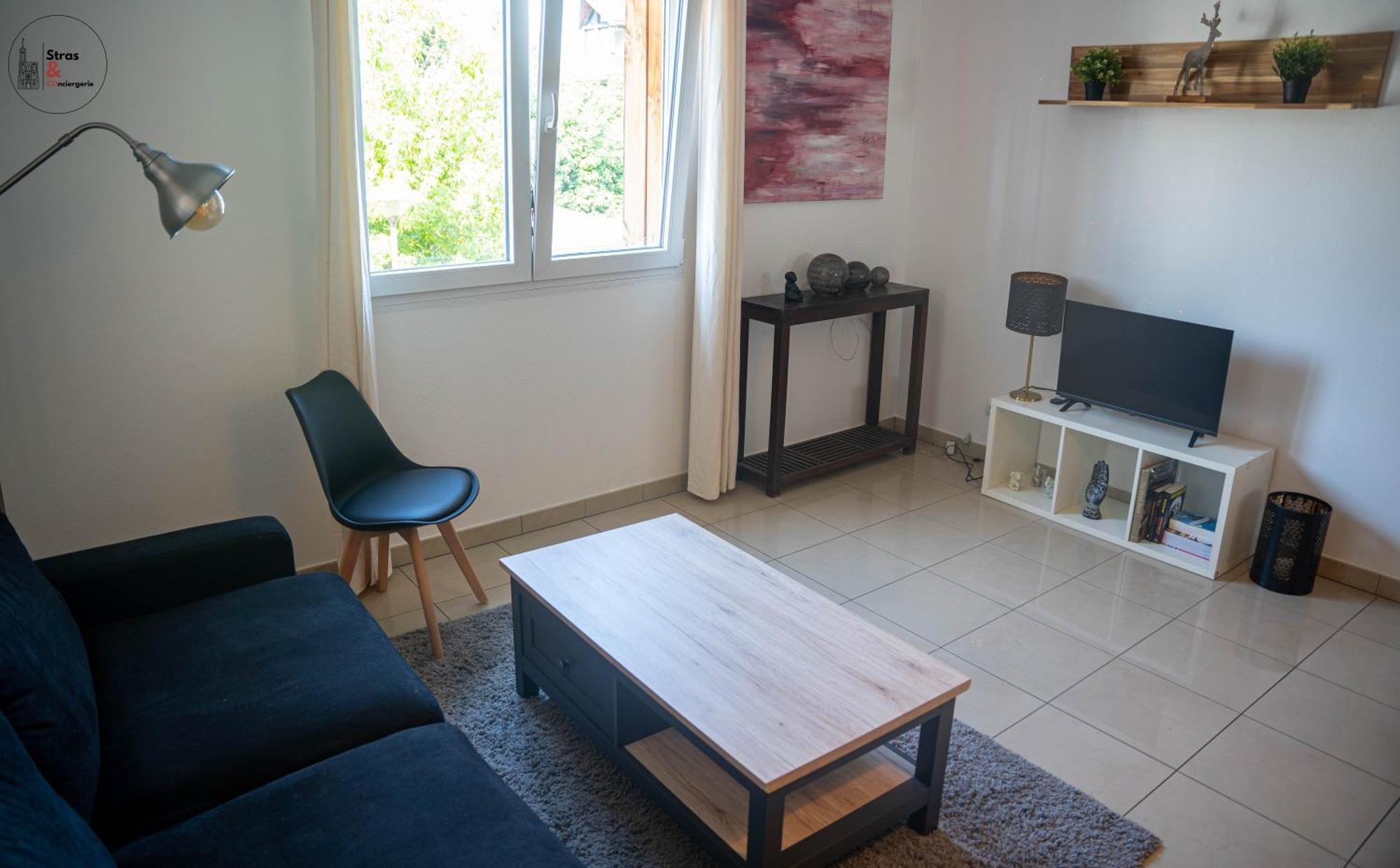 Spacieux Neudorf, Appartement